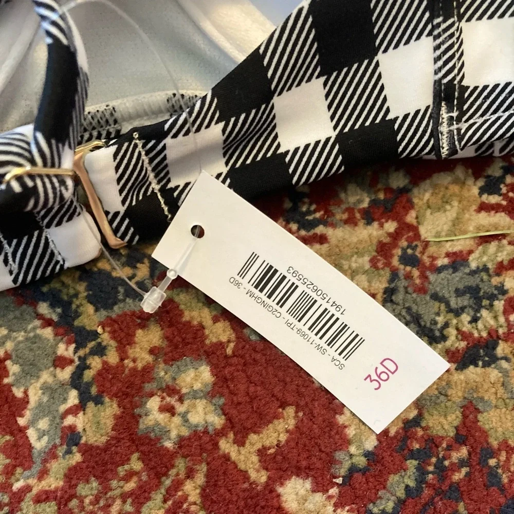 Adore Me Classic Checkered Bikini Top - Picture 8 of 8